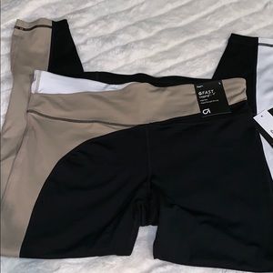 GAP Pants - GAP Colorblock leggings GAP Pants - GAP Colorblock leggings